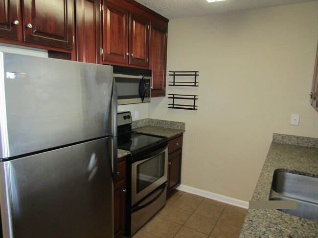 Photo - 127 Concord Ave Unidad 1