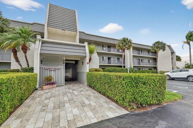 Building Photo - 4080 Tivoli Ct Unit 206