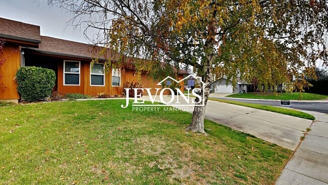 Photo - $500 Off First Month! Enjoy this 3-bedroom home featuring a fully equipped kitchen, a two-car att...