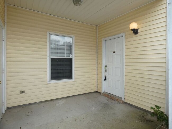 Photo - 501 E Burgess Rd