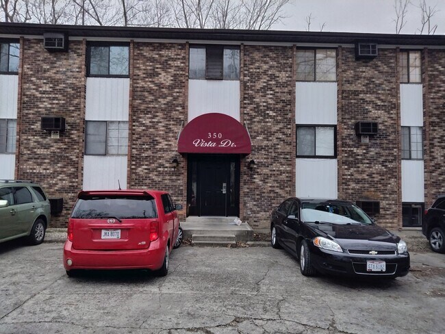 Building Photo - 350 Vista Dr