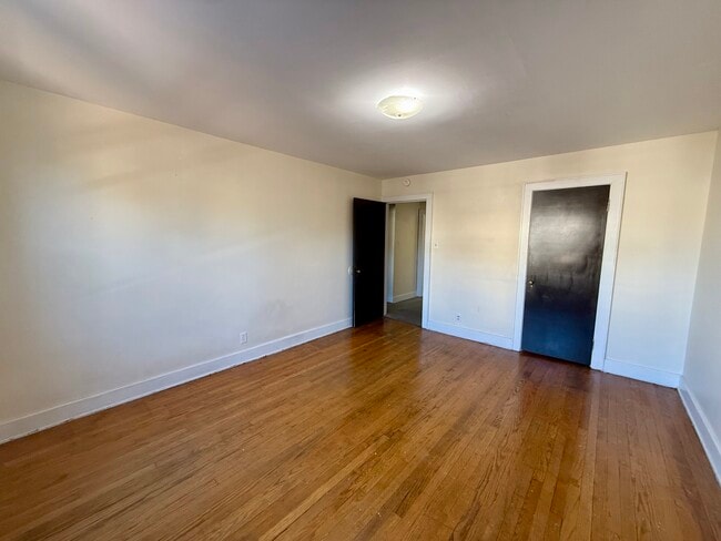 Photo - 17 2nd St
