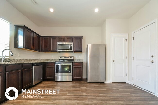 Photo - 201 Quincy Meadow Ave