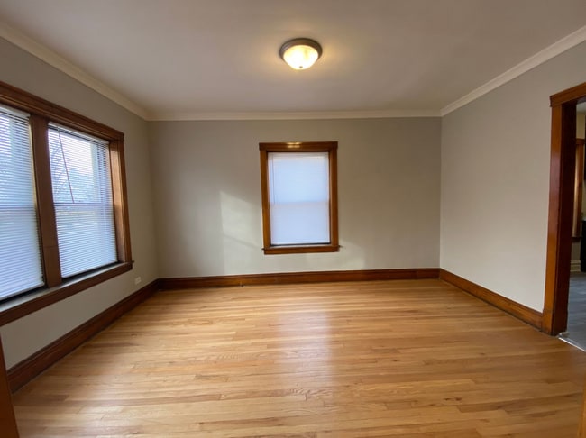 Photo - 2609 N Kostner Ave