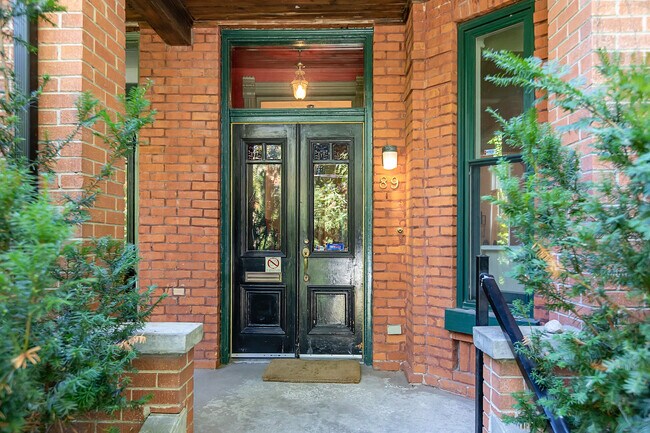 Photo - 89 Willcocks St