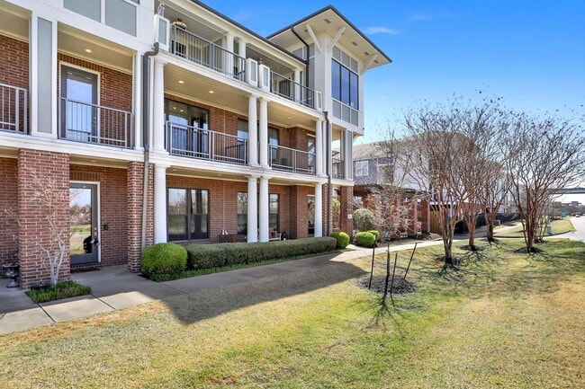 Photo - 358 Island Dr Unit 105