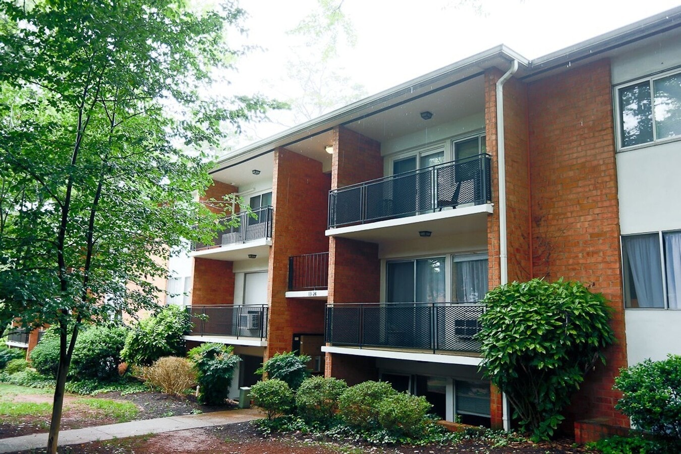 Photo - 1800 Jefferson Park Avenue #52 – Prime UVA Location! Unidad 52