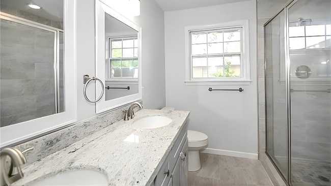 Photo - 3834 Cambridge St