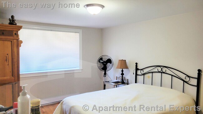 Photo - 134 Summer St Unidad #5