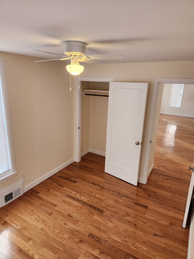 Dormitorio - 97 Loomis St Unidad #2