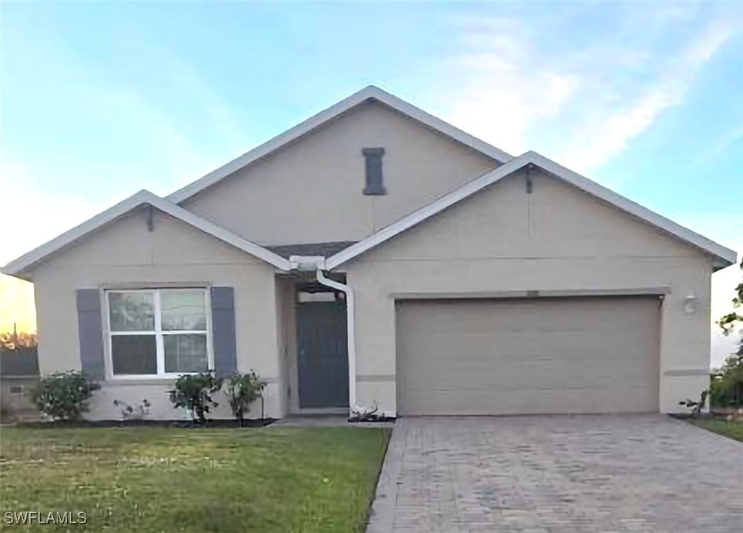 Photo - 2320 Thurlow St