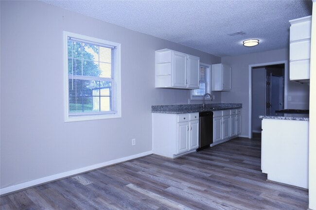Photo - 1117 County Rd 515