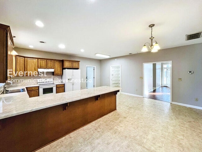 Photo - 1181 Henry Rd