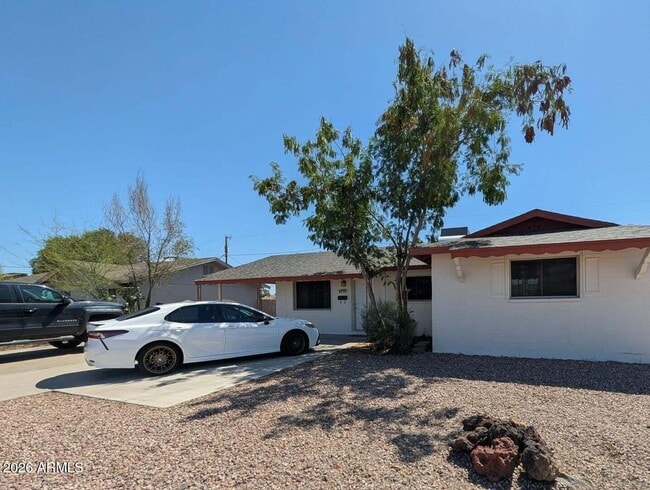 Photo - 1711 S Hardy Dr