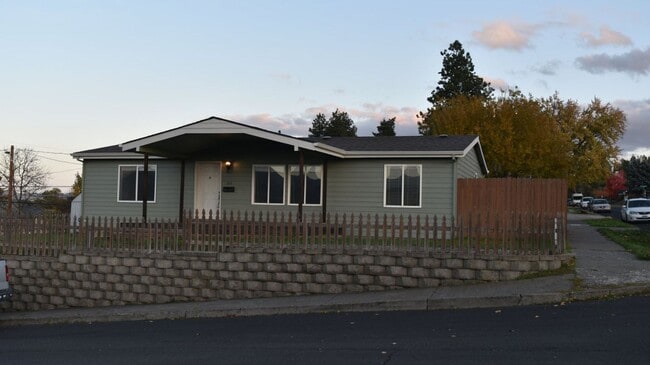3 Bedroom House For Rent In The Dalles - 3 Bedroom House For Rent In The Dalles