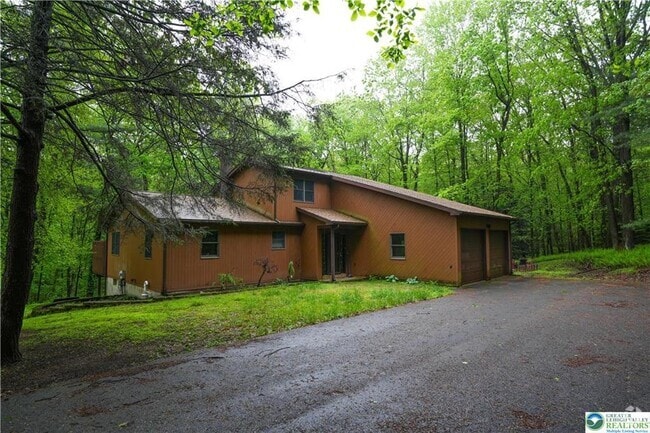 Building Photo - 1945 Summer Mountain Rd Rental