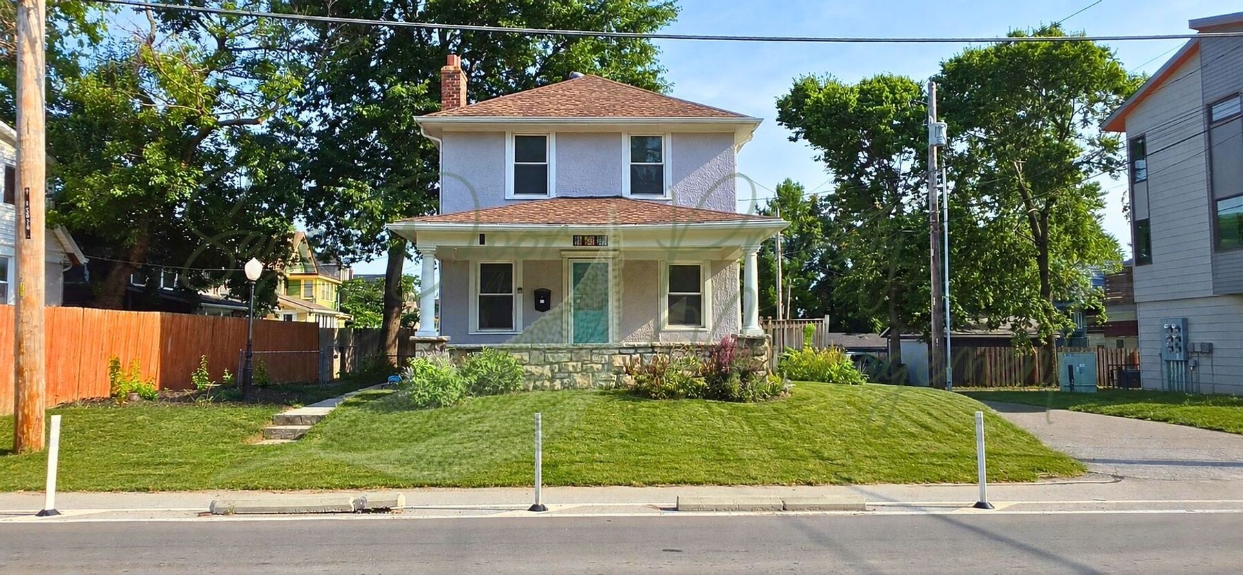 Photo - 808 E 27th St