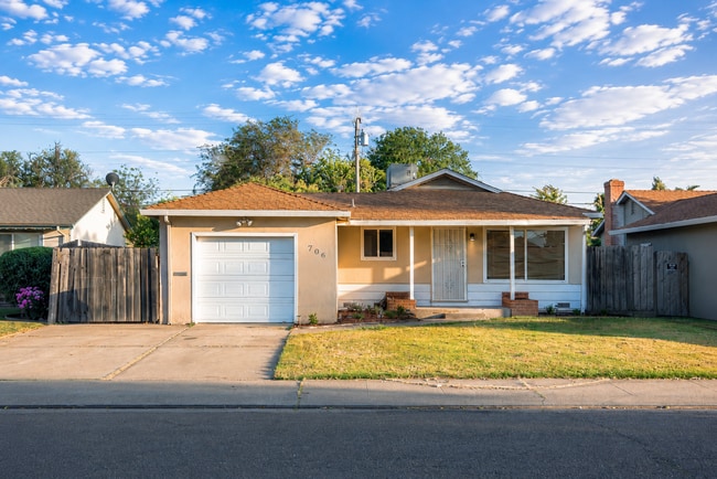 Building Photo - Adorable 1 Story Home For You