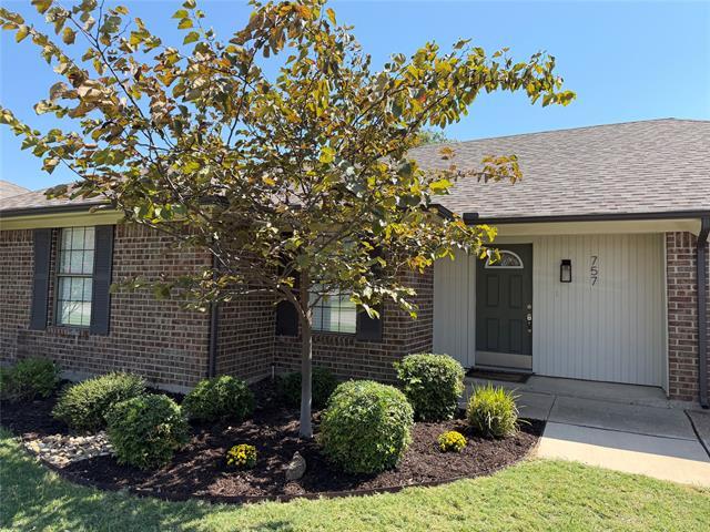 757 Western Trail