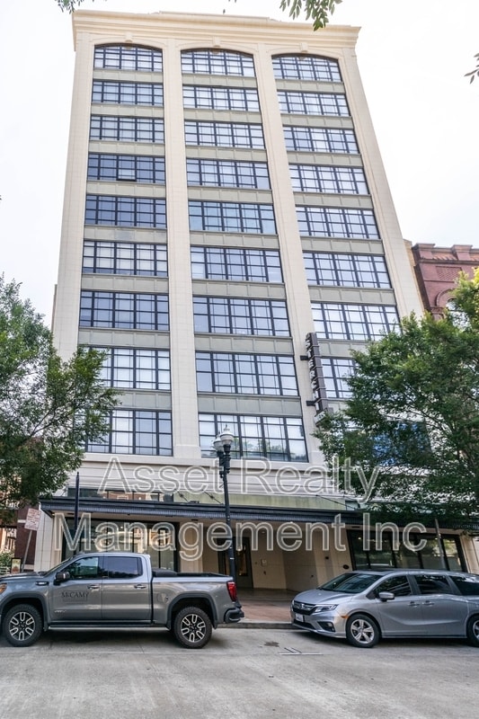 Building Photo - 116 S Gay St Rental