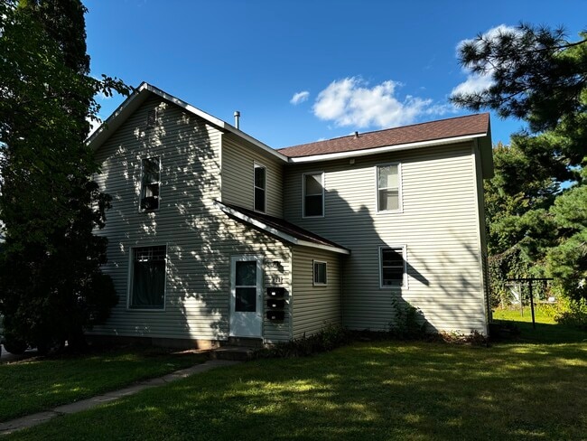 Photo - 622 Union St