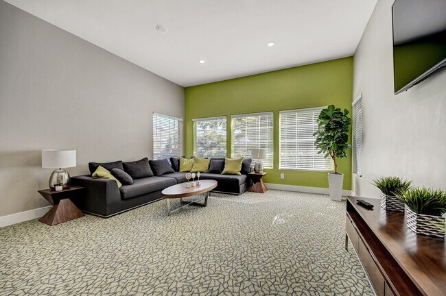 Horizon Ridge Apartments