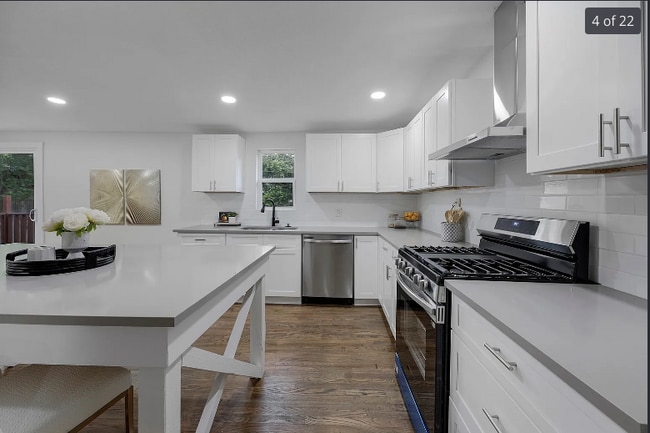 Building Photo - 10913 Joaquin Dr Rental