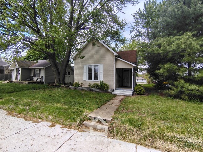 Photo - 1120 W 4th St House