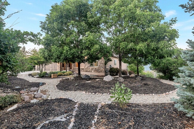 Photo - Suncrest — Stunning 4 Bed, 4 Bath Home - SPACIOUS LIVING
