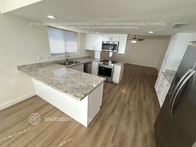 Photo - 2053 W Rockwell Dr