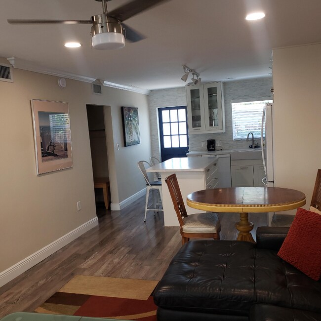 Photo - 832 NE 16th Terrace Unit 3