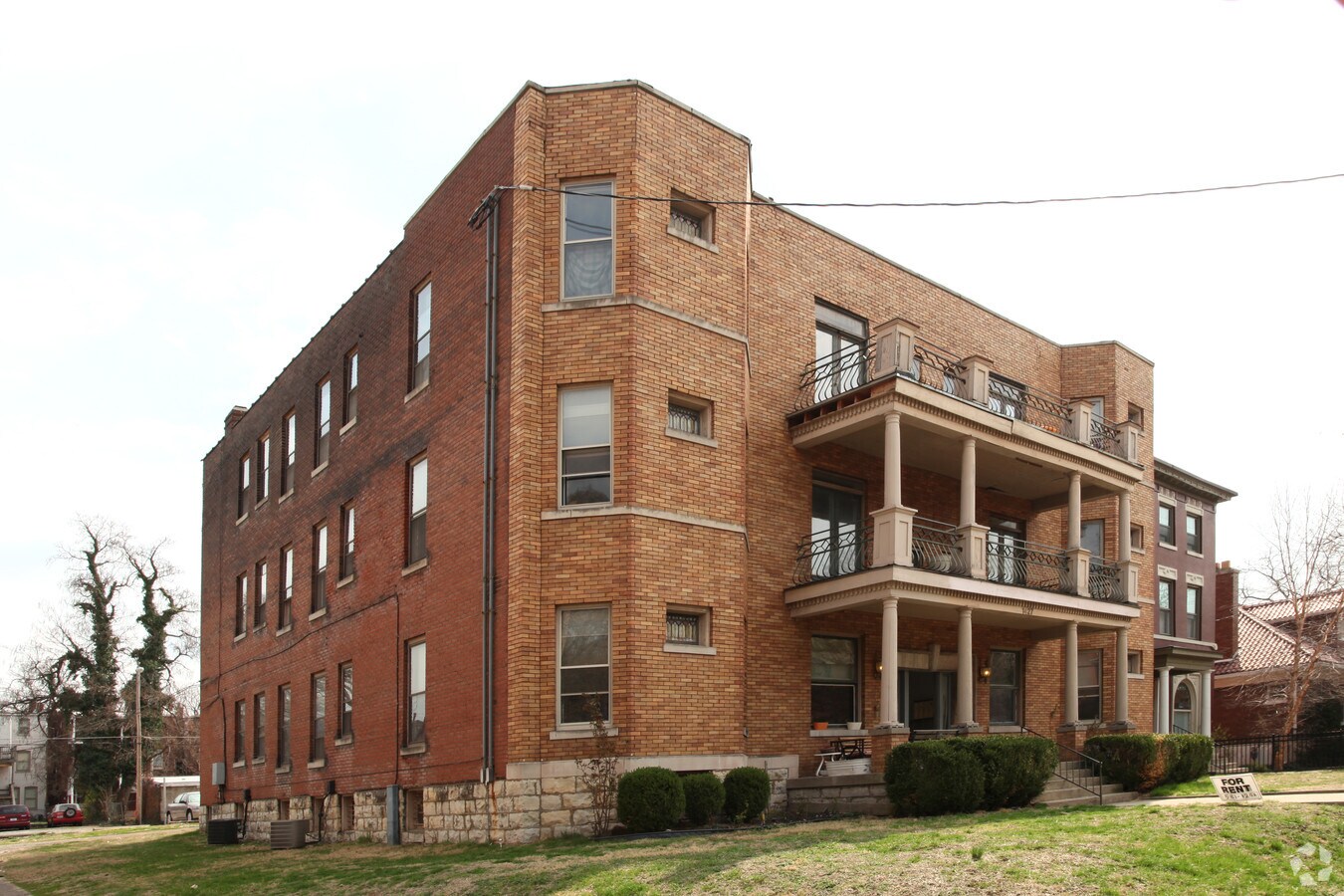 Photo - 1427 S 2nd St Apartments