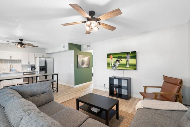Building Photo - 3314 N 66th Pl Rental