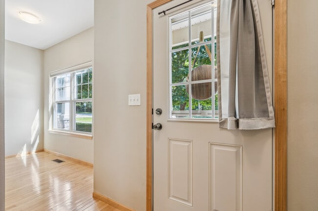 Photo - 1894 N Dubuque Rd