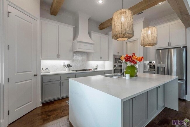 Photo - 5139 Cheneau Ln