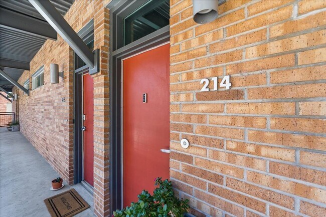 Photo - Modern 1 Bedroom, 1 Bath Condo Near Downto... Unit 214