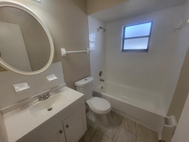 Photo - 5413 McLeod Dr