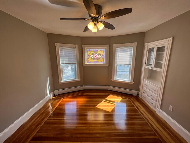 Photo - 2 Gilson Ter Unit 3