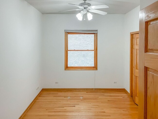 Photo - 2714 N Wayne Ave Unit 2714-2