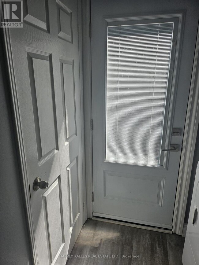 Photo - 72 Willowbrook Dr