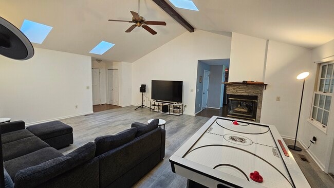 Photo - Lakehouse