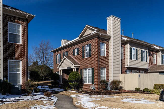 Photo - Farrcroft at Ridgely Manor