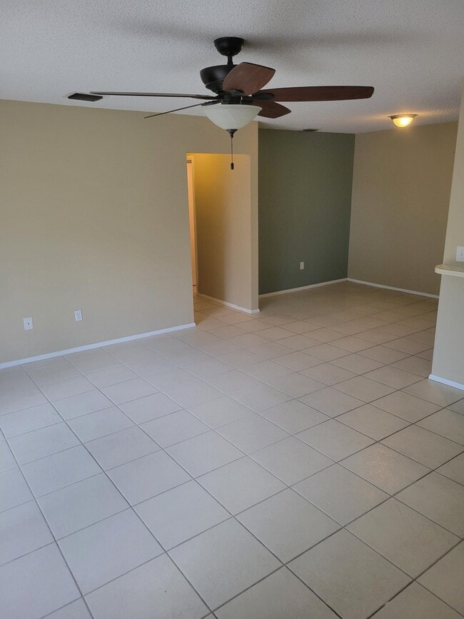 Photo - 3904 NW Cinnamon Tree Cir