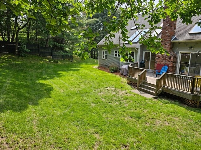 Photo - 162 E Emerson Rd