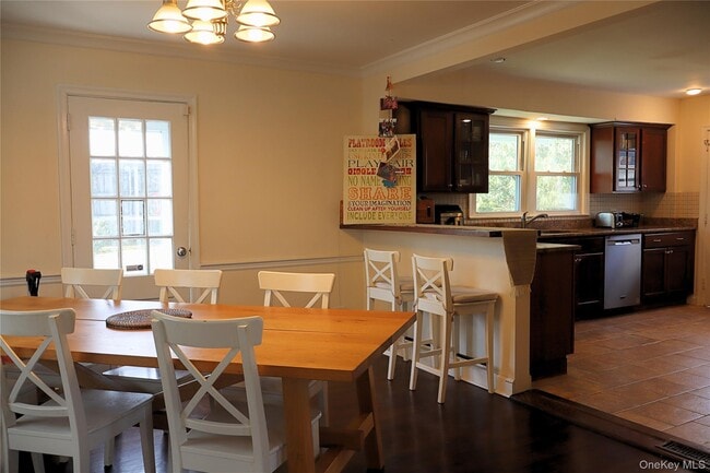 Photo - 14 Bonnett Ave