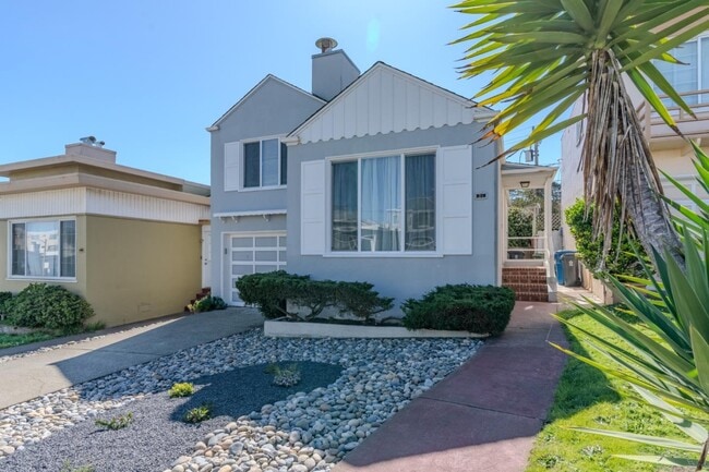 Photo - 35 Fairlawn Ave