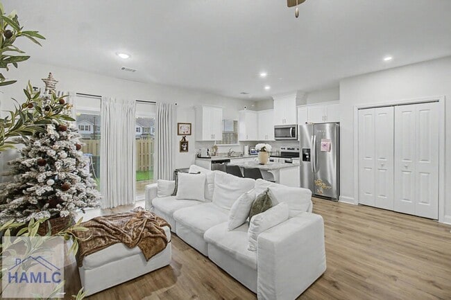 10 Beaumont Dr