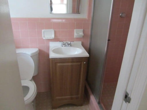 Photo - Don’t Miss Out! Look, Lease, and Live Spec...