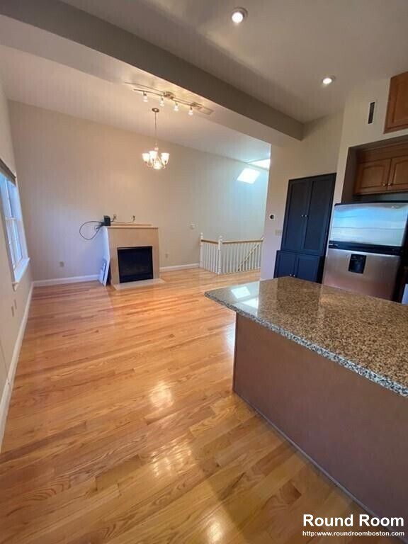 Photo - 261 W 2nd St Unit 3