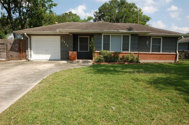Building Photo - 5822 Grape St Rental